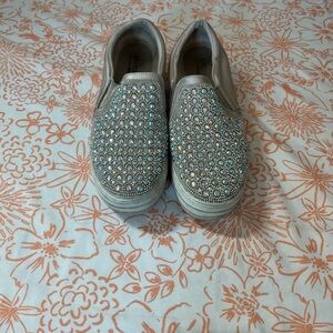 Woman’s Sketchers Slip-On Shoes 7